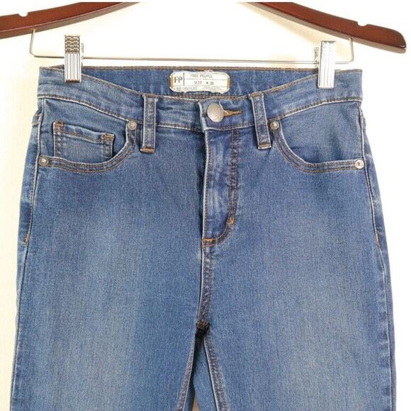 Free People Size 26 High-Rise Skinny Jeans Stretch Medium Wash Blue - Picture 2 of 9